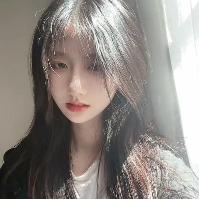 四个孩子走进银行 海报